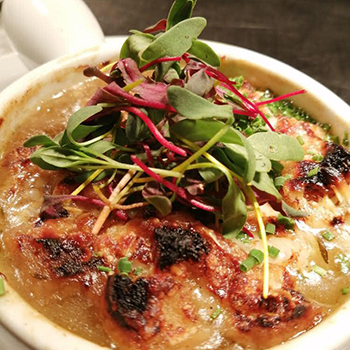 Onion and cheddar soup (also known as French onion soup) at Restaurant Auguste, Sherbrooke, Québec